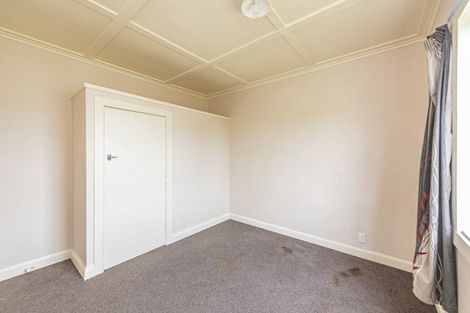 Photo of property in 184 Cornfoot Street, Castlecliff, Whanganui, 4501