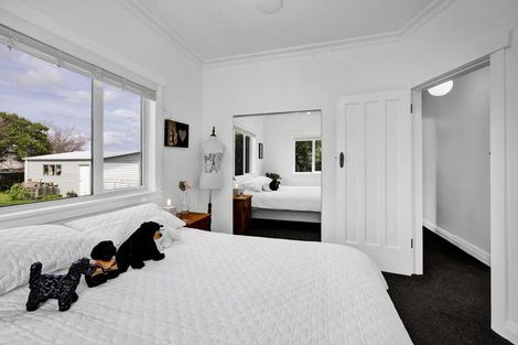 Photo of property in 18 Albion Street, Hawera, 4610