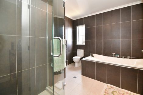 Photo of property in 9 Fingal Way, Gulf Harbour, Whangaparaoa, 0930