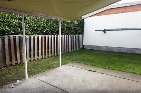 Photo of property in 2 Saint Leonard Street, Saint Johns Hill, Whanganui, 4501