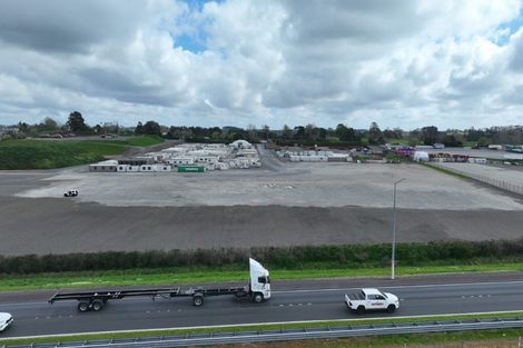 Photo of property in 1187a Great South Road, Runciman, Drury, 2578