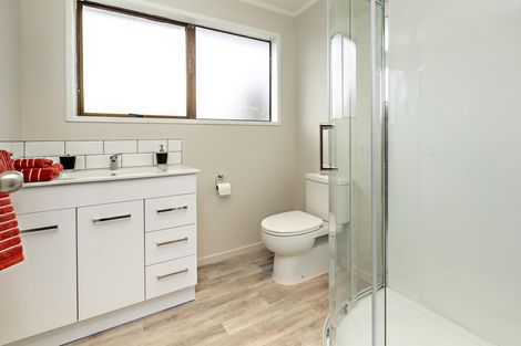 Photo of property in 10 Darnell Crescent, Clover Park, Auckland, 2019