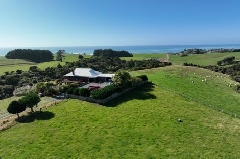 Photo of property in 61 Tinico Road, Kaka Point, Balclutha, 9271