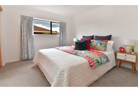 Photo of property in 29 Edward Avenue, Orewa, 0931