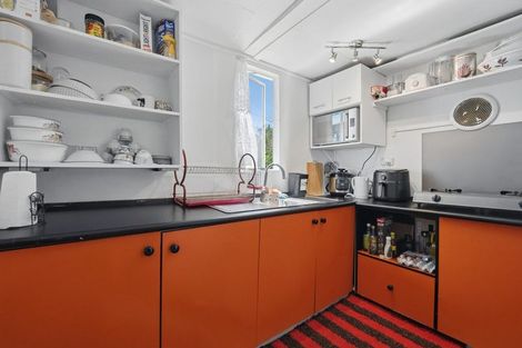 Photo of property in 69 Holmes Road, Manurewa, Auckland, 2102