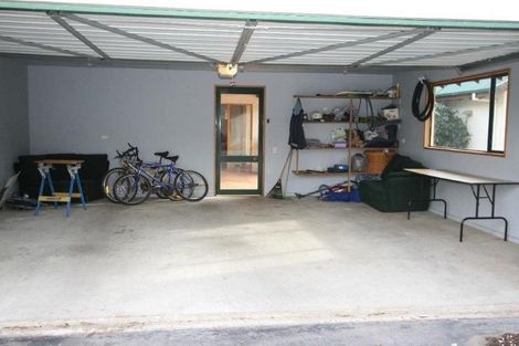 Photo of property in 4a Roto Place, Wanaka, 9305