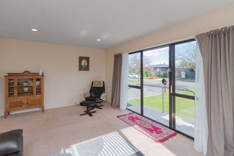 Photo of property in 4 Ohau Drive, Islington, Christchurch, 8042