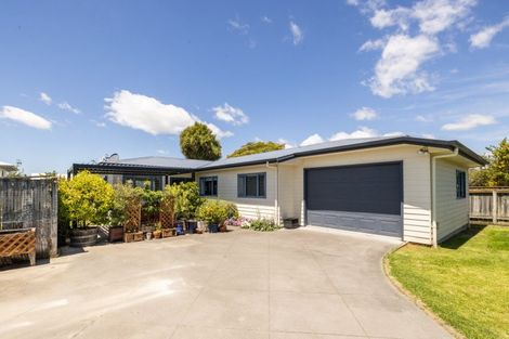 Photo of property in 1a Upham Street, Havelock North, 4130