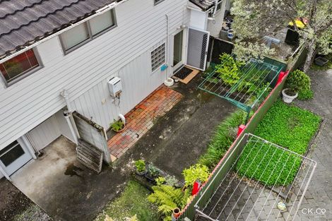 Photo of property in 52 Queens Grove, Hutt Central, Lower Hutt, 5010