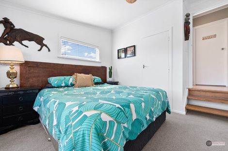 Photo of property in 76 Holborn Drive, Stokes Valley, Lower Hutt, 5019