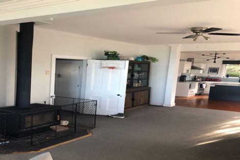 Photo of property in 17 Queen Street, Brighton, Dunedin, 9035