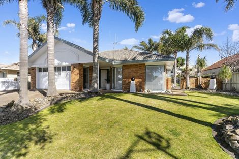 Photo of property in 15 Montego Drive, Papamoa Beach, Papamoa, 3118