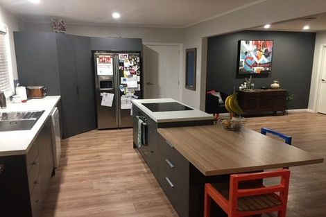 Photo of property in 74 Muller Road, Blenheim, 7201