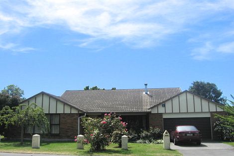 Photo of property in 52 Lake Terrace Road, Burwood, Christchurch, 8061