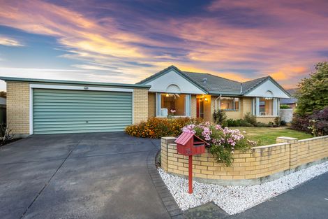 Photo of property in 1/15 Showgate Avenue, Sockburn, Christchurch, 8042