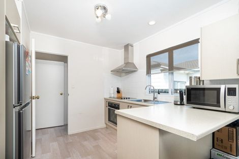 Photo of property in 8b Ascot Avenue, Henderson, Auckland, 0610