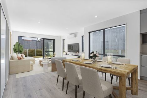 Photo of property in 45 Parkmore Drive, Rosehill, Papakura, 2113