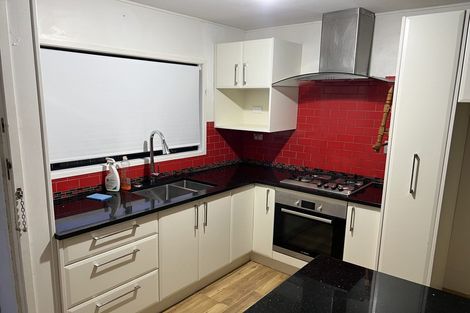 Photo of property in 10 Rukumoana Place, Clendon Park, Auckland, 2103