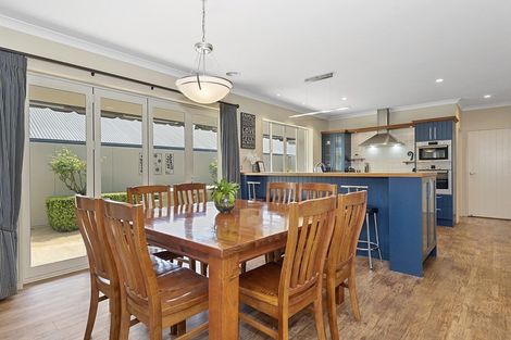 Photo of property in 8 Ravenscourt Place, Huntington, Hamilton, 3210