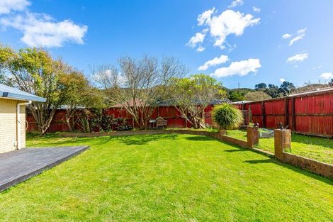 Photo of property in 3 Ipswich Grove, Wainuiomata, Lower Hutt, 5014