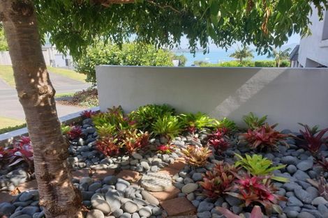 Photo of property in 2/9 Takutai Avenue, Bucklands Beach, Auckland, 2012