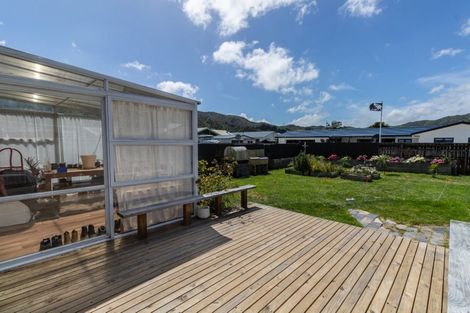 Photo of property in 43 Norfolk Street, Wainuiomata, Lower Hutt, 5014