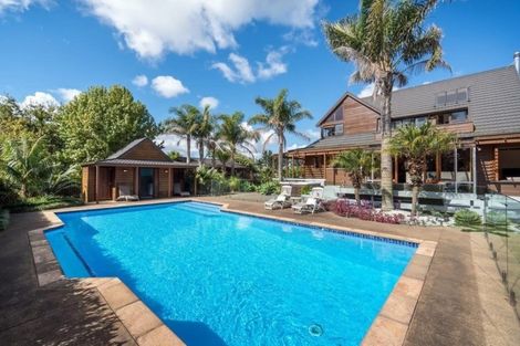 Photo of property in 338 Old North Road, Kumeu, 0892
