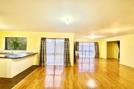Photo of property in 206 Te Irirangi Drive, Flat Bush, Auckland, 2019