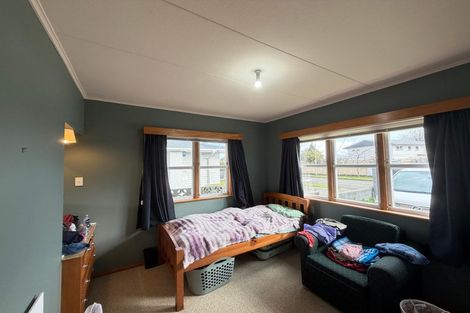 Photo of property in 4 Anzio Place, Awapuni, Palmerston North, 4412