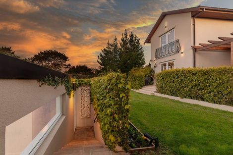 Photo of property in 52c Warman Road, Okura, Albany, 0792