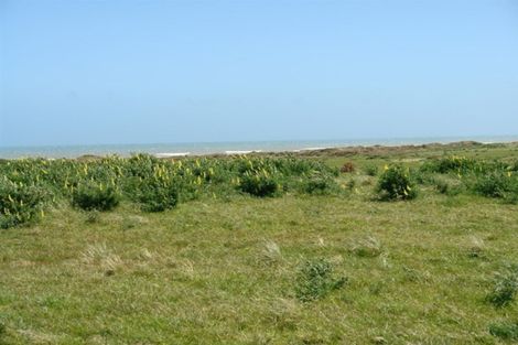 Photo of property in 29 Nukumaru Parade, Waiinu Beach, Whanganui, 4588