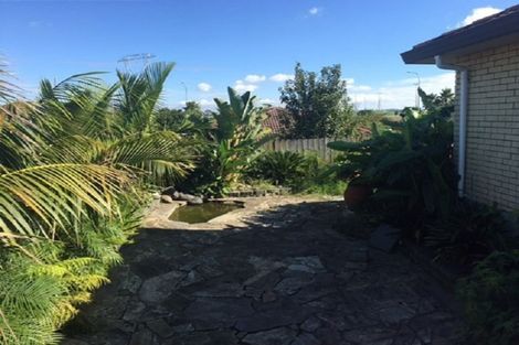 Photo of property in 37 Robin Brooke Drive, Flat Bush, Auckland, 2019