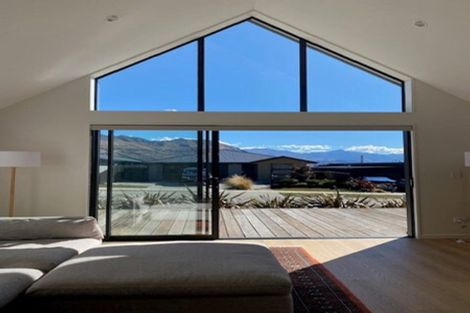 Photo of property in 13 Scurr Terrace, Wanaka, 9305