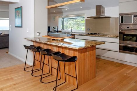 Photo of property in 115 Oratia Place, Onemana, Whangamata, 3691