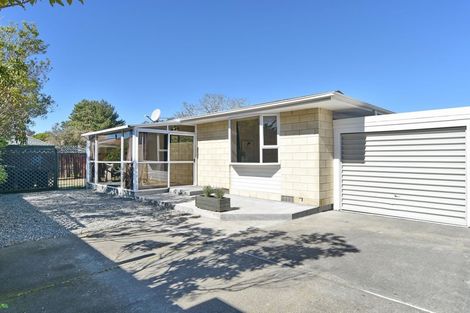 Photo of property in 2/14 Four Elms Place, Parklands, Christchurch, 8083