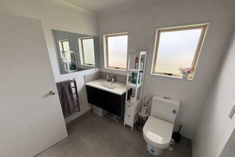 Photo of property in 49a Everard Avenue, Army Bay, Whangaparaoa, 0930