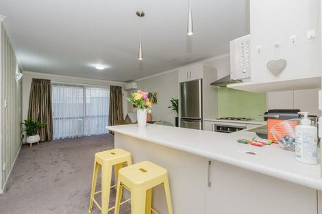 Photo of property in 2/240 Old Farm Road, Hillcrest, Hamilton, 3216