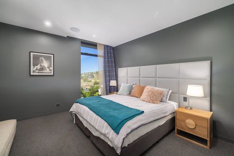 Photo of property in 37 Mount Pleasant Road, Mount Pleasant, Christchurch, 8081