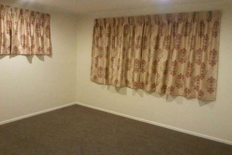 Photo of property in 18 Keats Place, Blockhouse Bay, Auckland, 0600