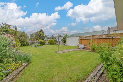 Photo of property in 10 Victoria Street, Pahiatua, 4910
