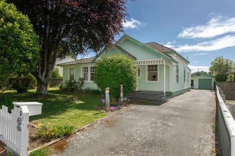 Photo of property in 3 Gordon Street, Dannevirke, 4930