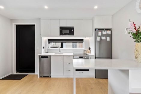 Photo of property in 2/5 Parson Lane, Papatoetoe, Auckland, 2025