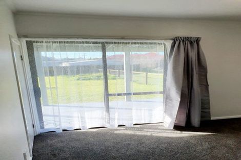 Photo of property in 33 Johnstones Road, Otara, Auckland, 2023