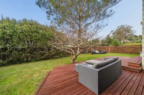 Photo of property in 26 Woolwich Close, Whitby, Porirua, 5024