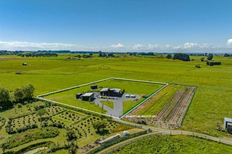 Photo of property in 858d Rangiotu Road, Rangiotu, Palmerston North, 4477