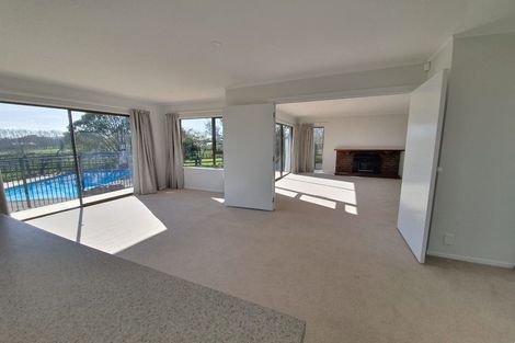 Photo of property in 143 Hamlin Road, Ardmore, Papakura, 2582