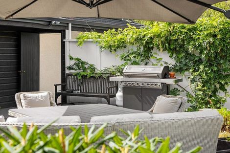 Photo of property in 19 Rimu Lane, Wanaka, 9305