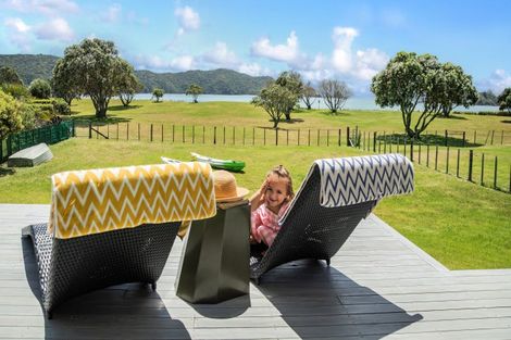 Photo of property in 759 Whangaruru North Road, Whangaruru, Russell, 0184