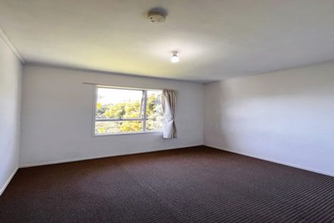 Photo of property in 5 Celeste Place, Totara Vale, Auckland, 0627