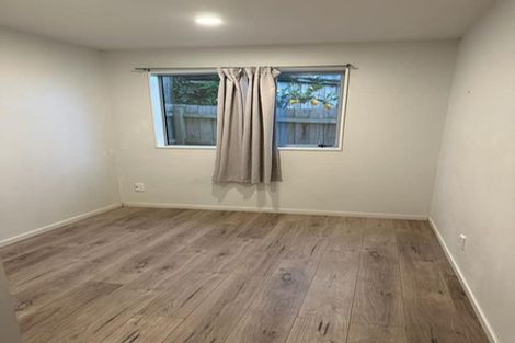 Photo of property in 174 Bradbury Road, Highland Park, Auckland, 2010